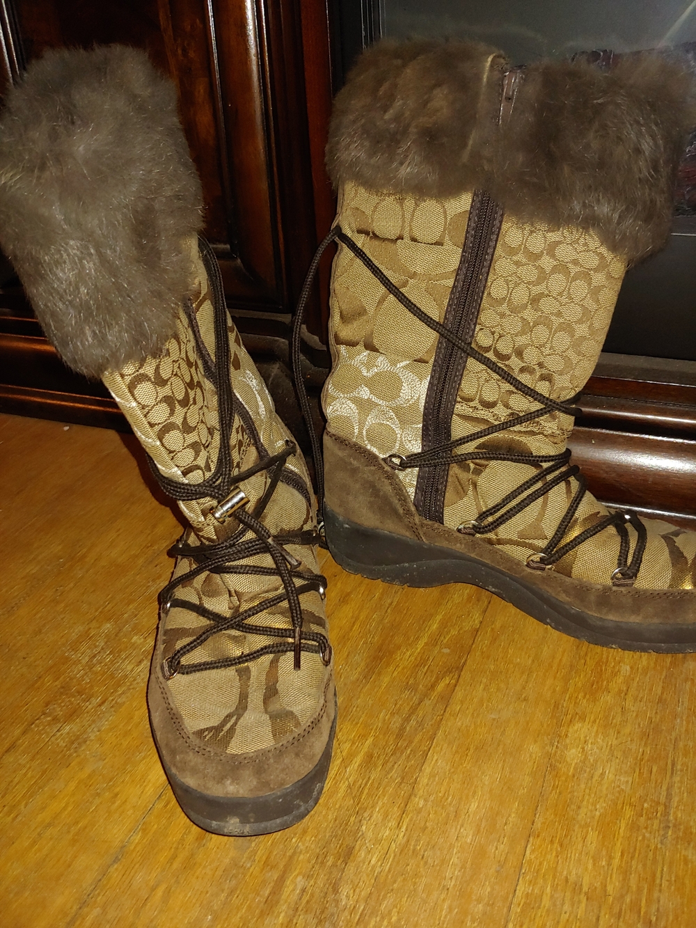 Coach Brown Faux-Fur Trim Logo Winter Boots